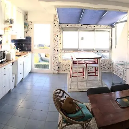 Kerjo Du Pérello, Lomener, 5 Pers Appartement *